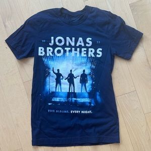 Jonas Brothers T Shirt Official THE TOUR Merch! Size Small